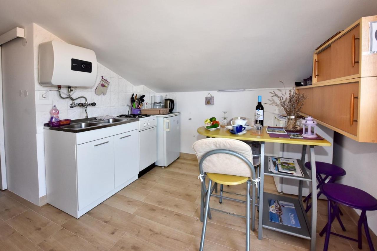 Apartmani Kovac Funtana Extérieur photo