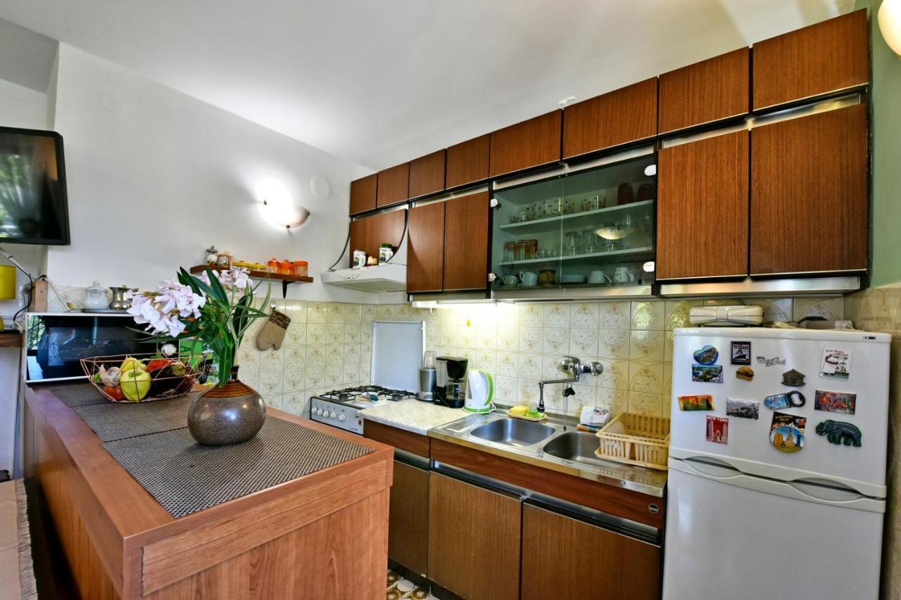 Apartmani Kovac Funtana Extérieur photo