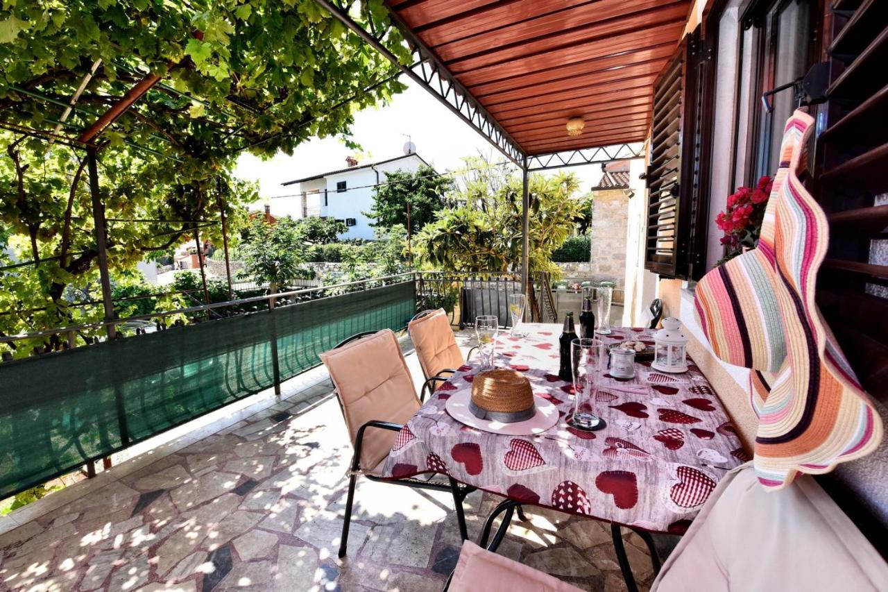 Apartmani Kovac Funtana Extérieur photo