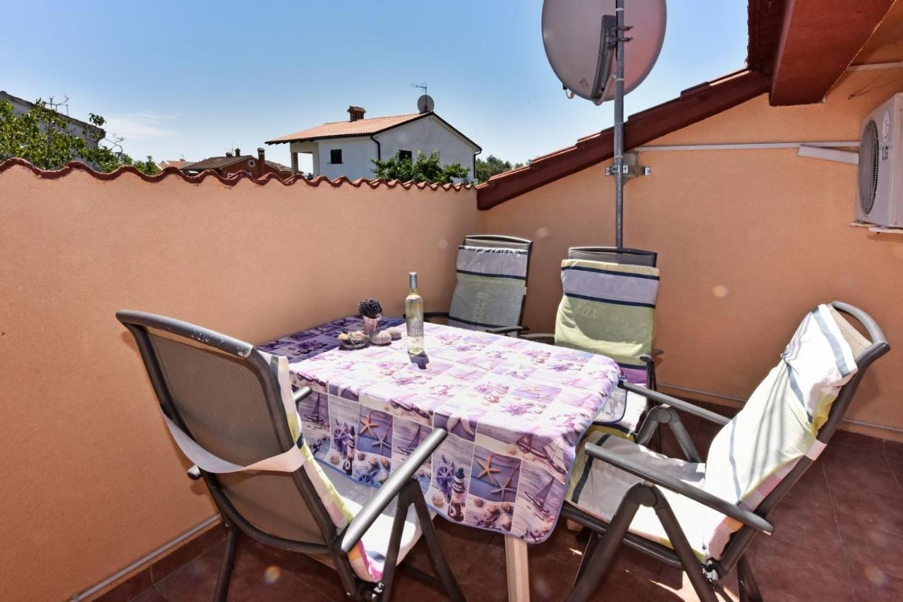 Apartmani Kovac Funtana Extérieur photo